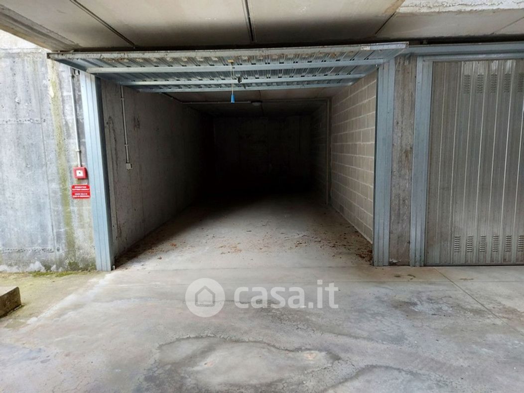 Garage/Posto auto in Vendita in Via Ravizzone 11 a Vigliano Biellese