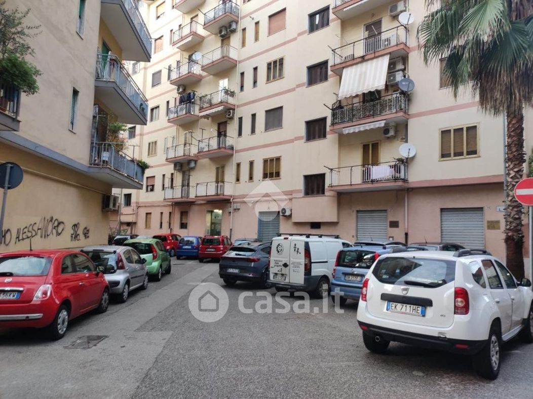 Appartamento in Vendita in Via Manzella Luigi 23 a Salerno