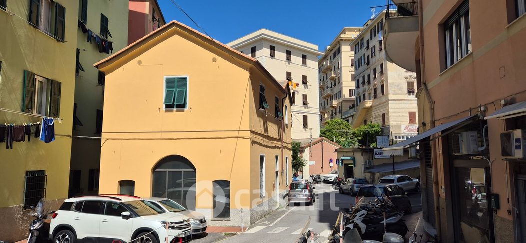 Loft in Vendita in Via Romana di Murcarolo 7 a Genova