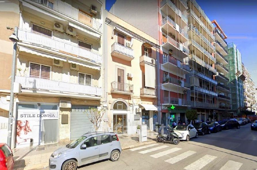 Appartamento in Vendita in Viale Japigia 36 a Bari