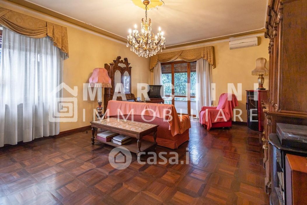 Appartamento in Vendita in Borgo Giannotti a Lucca