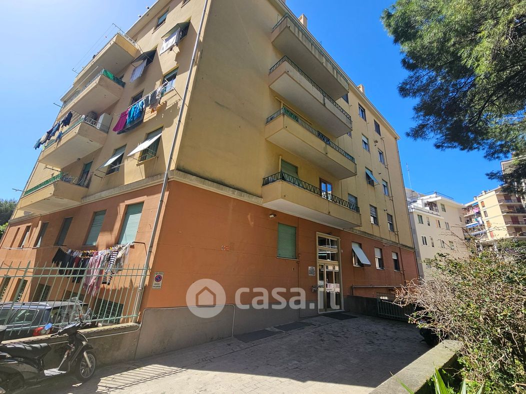 Appartamento in Vendita in Via Giovanni Boine 4 a Genova