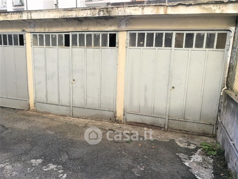 Garage/Posto auto in Vendita in a Pinerolo