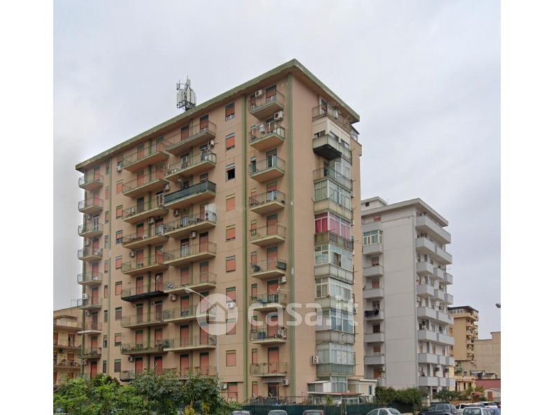 Appartamento in Vendita in Piazza Giuseppe Bandi a Palermo