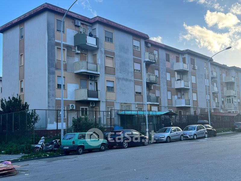 Appartamento in Vendita in Via Giuseppe Cammarano a Palermo