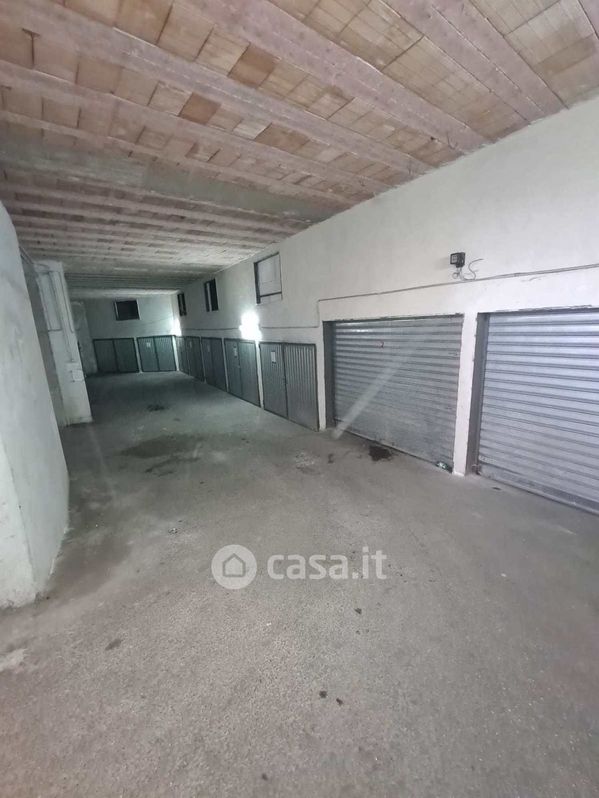 Garage/Posto auto in Vendita in Via Martiri d'Otranto 1 a Casoria