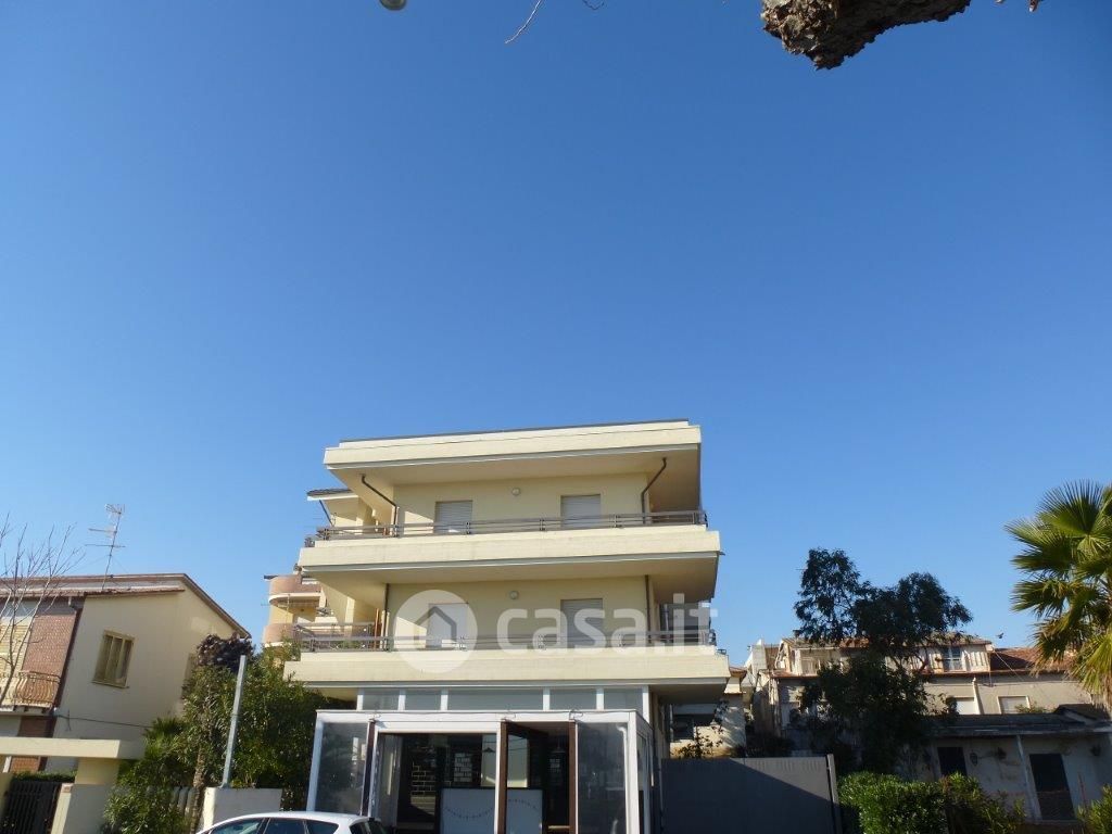 Appartamento in Affitto in Viale Guglielmo Marconi 388 a Alba Adriatica