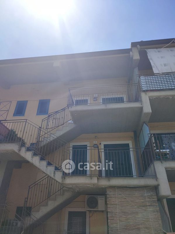 Appartamento in Vendita in Via Scale Sant'Antonio 64 a Aci Catena