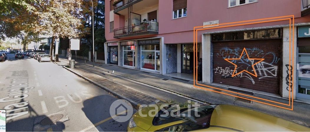 Negozio/Locale commerciale in Vendita in Via Guglielmo Marconi 2 a Brescia