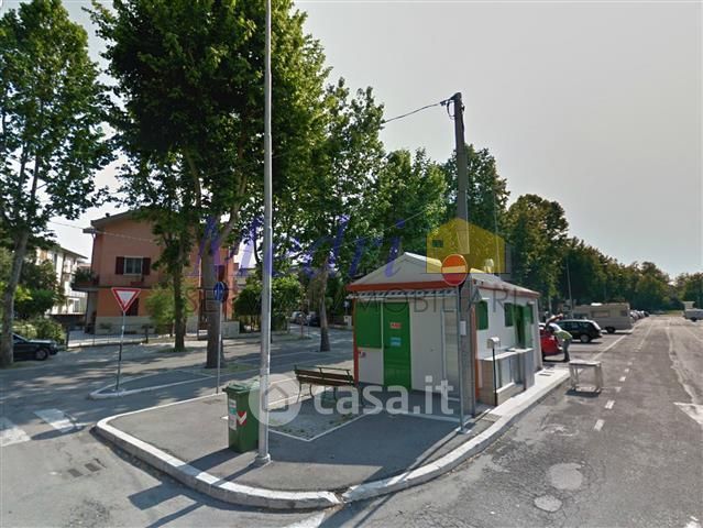 Negozio/Locale commerciale in Vendita in a Cesena