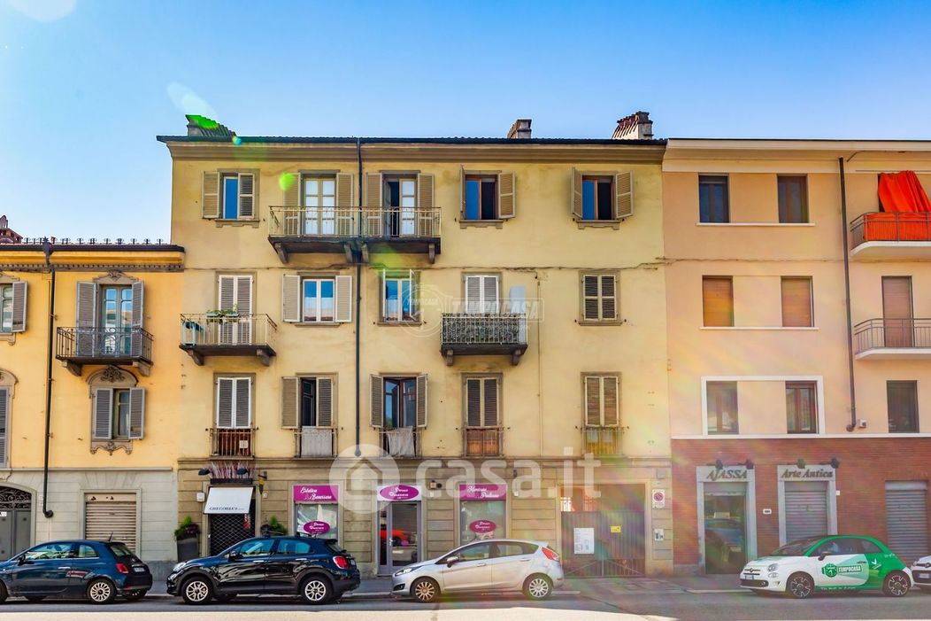 Appartamento in Vendita in Piazza Zara a Torino