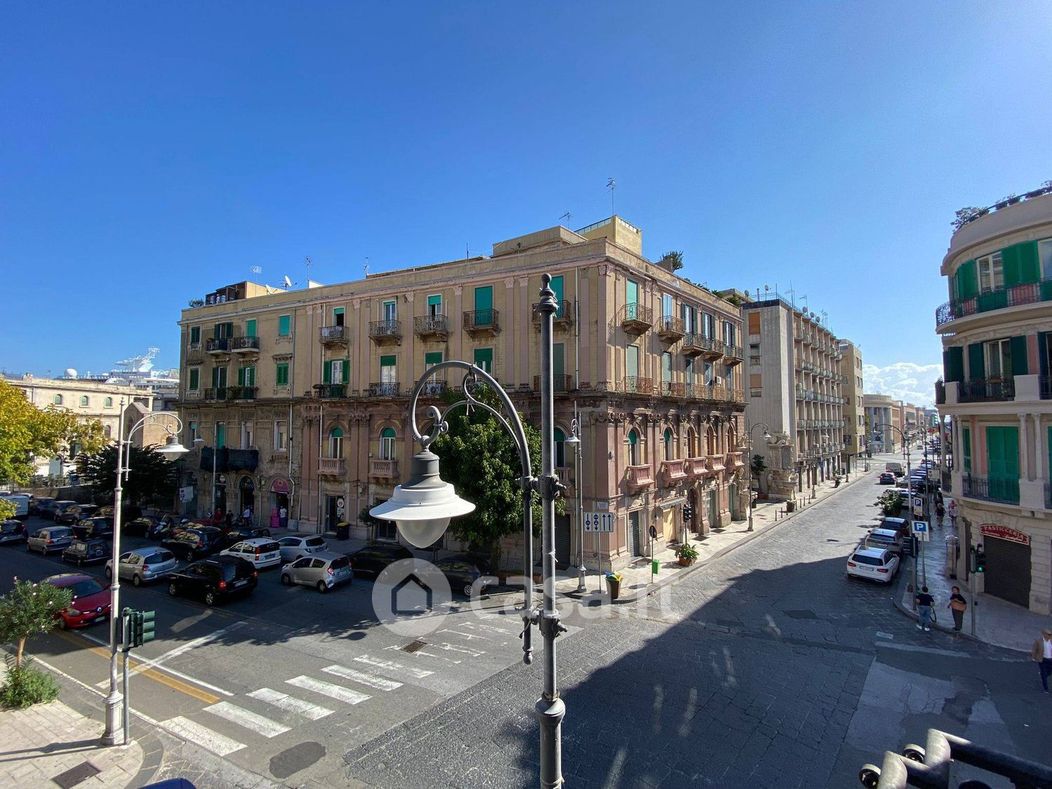 Appartamento in Vendita in Via Cesare Battisti a Messina