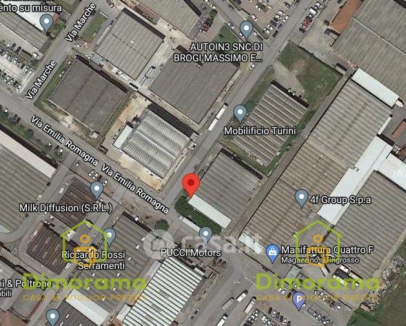 Negozio/Locale commerciale in Vendita in Via Lombardia 2 a Pontedera