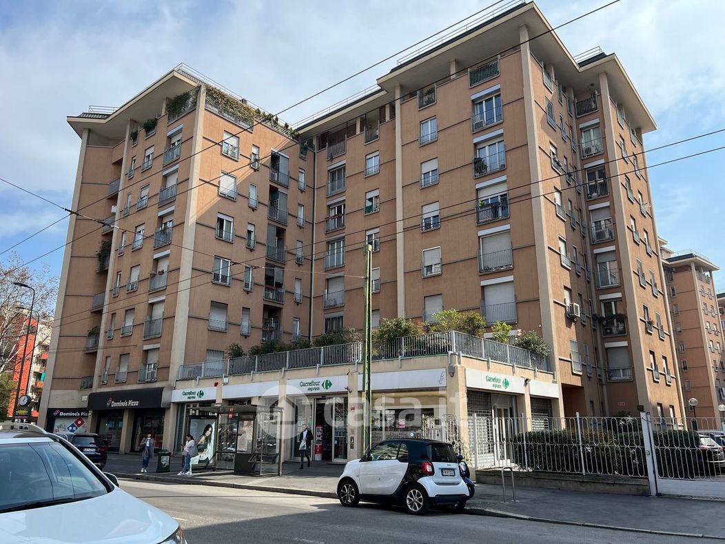 Appartamento in Vendita in Via Alberto Caroncini 6 a Milano