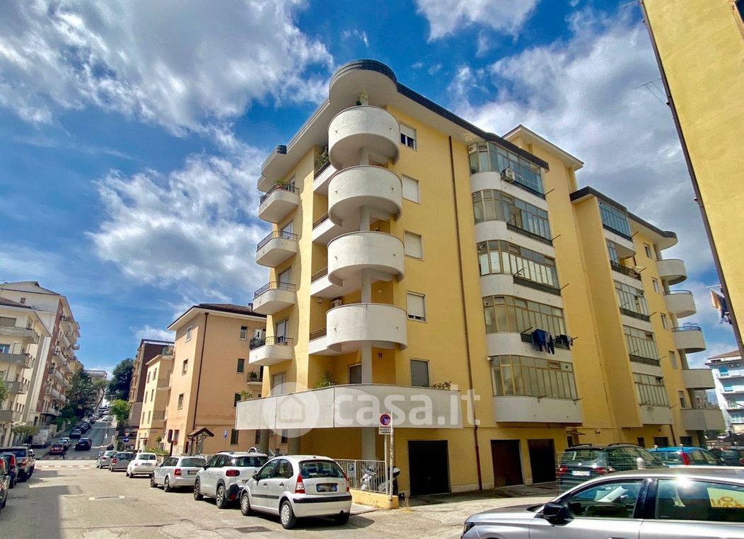 Appartamento in Vendita in Via Nicola Giustiniani a Benevento