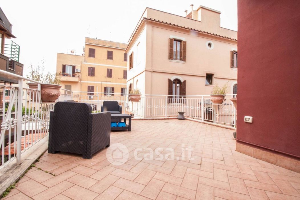 Appartamento in Vendita in Via Alberico Gentili a Roma