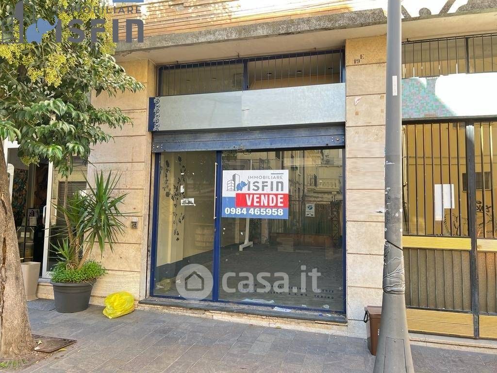 Negozio/Locale commerciale in Vendita in Via Cesare Marini 19 e a Cosenza