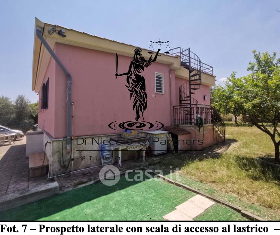Villa in Vendita in Zona Rurale int. p. n. 23E a Ruvo di Puglia