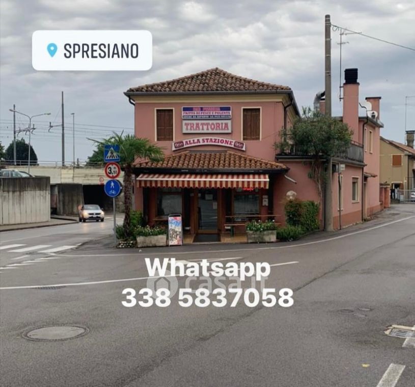 Negozio/Locale commerciale in Vendita in Via Lazzaris a Spresiano
