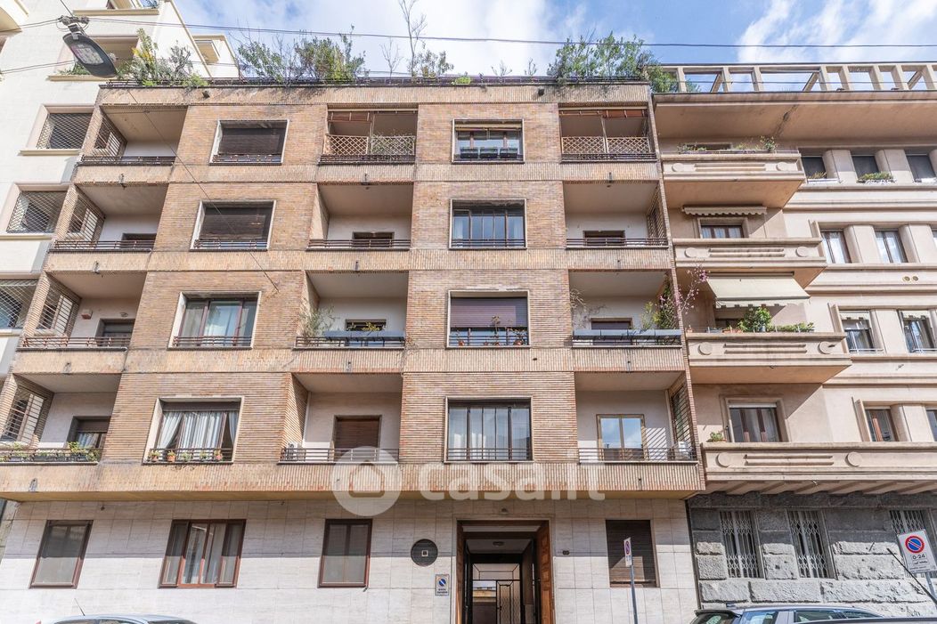 Appartamento in Vendita in Via Andrea Appiani 24 a Milano