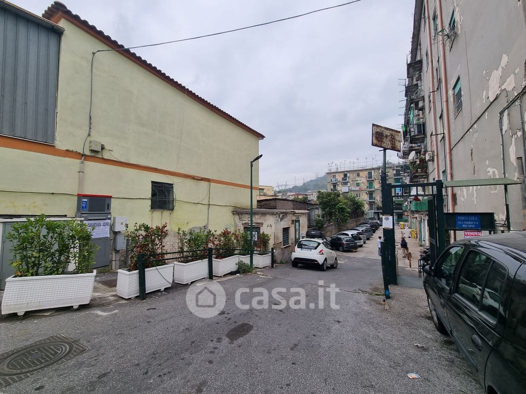 Appartamento in Vendita in Via Raffaele Ruggiero a Napoli