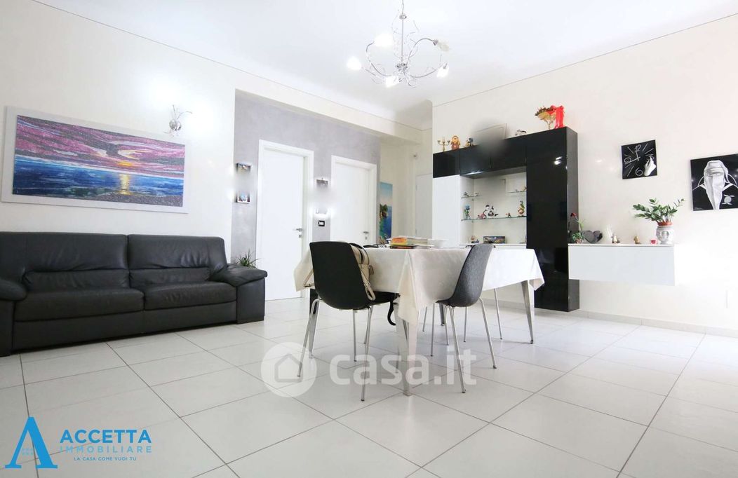 Appartamento in Vendita in Via Cesare Battisti 14 a Taranto