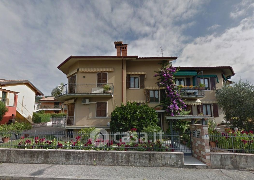 Appartamento in Vendita in Via Pincini a Garda