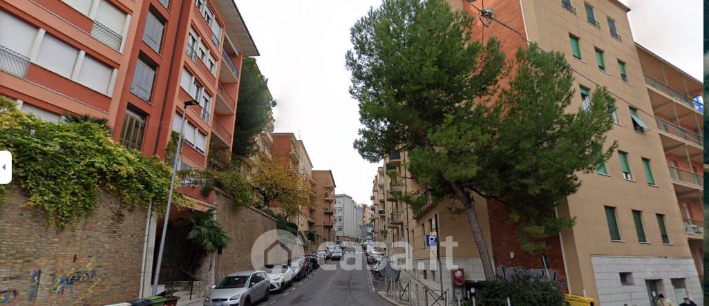 Appartamento in Vendita in Via veneto a Ancona