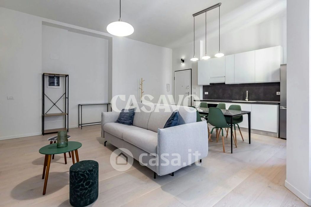 Appartamento in Vendita in Via Felice Casati 27 a Milano