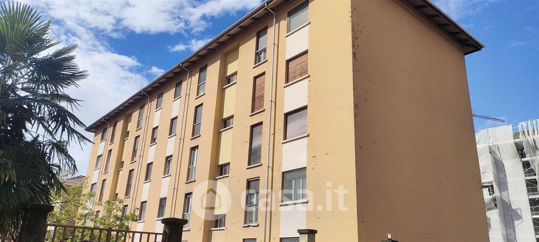 Appartamento in Vendita in Via Cerrione 8 a Biella