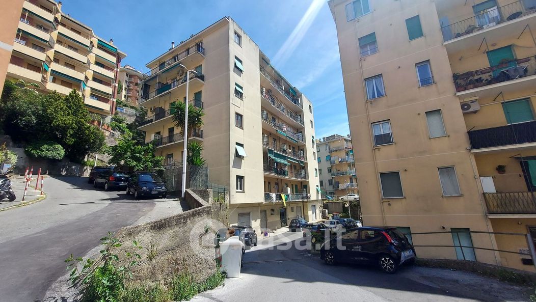 Appartamento in Vendita in Via Antonio Cianciullo a Genova