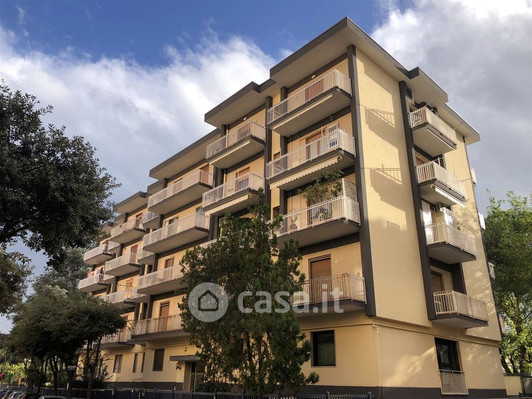 Appartamento in Vendita in Via Luigi Angrisani 38 /a a Salerno