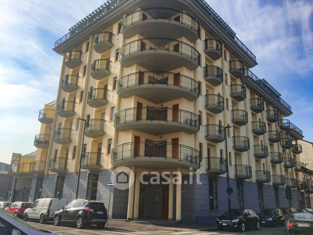 Appartamento in Vendita in Via Ruggero Leoncavallo 8 a Torino
