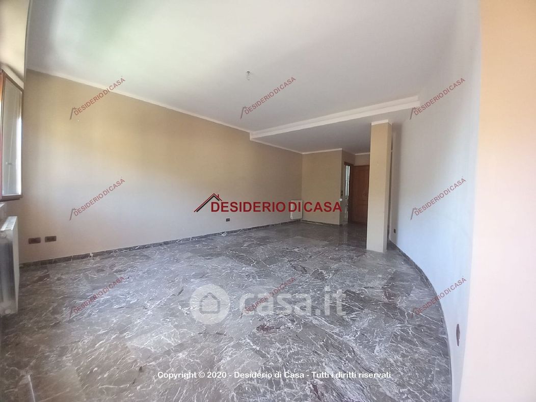 Appartamento in Vendita in Viale Croce Rossa 149 a Palermo
