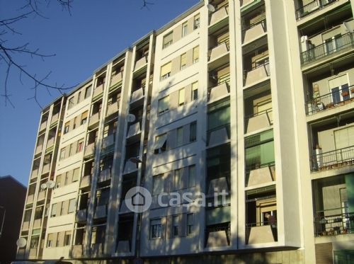 Appartamento in Vendita in Piazza Tirana 13 a Milano