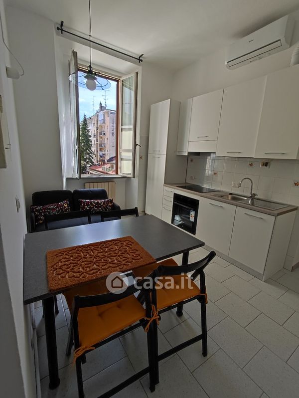 Appartamento in Affitto in Via Lomellina 26 a Milano