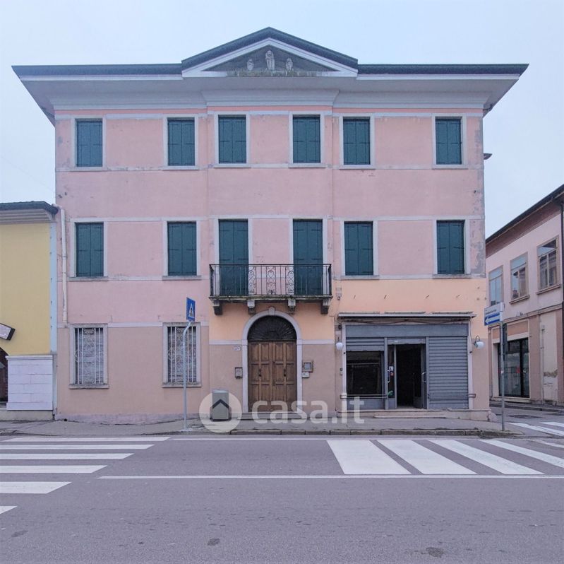 Palazzo in Vendita in Via San Marco 226 a Padova