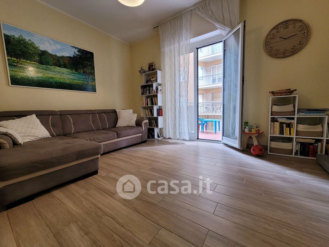 Appartamento in Vendita in Via Amilcare Ponchielli a Savona