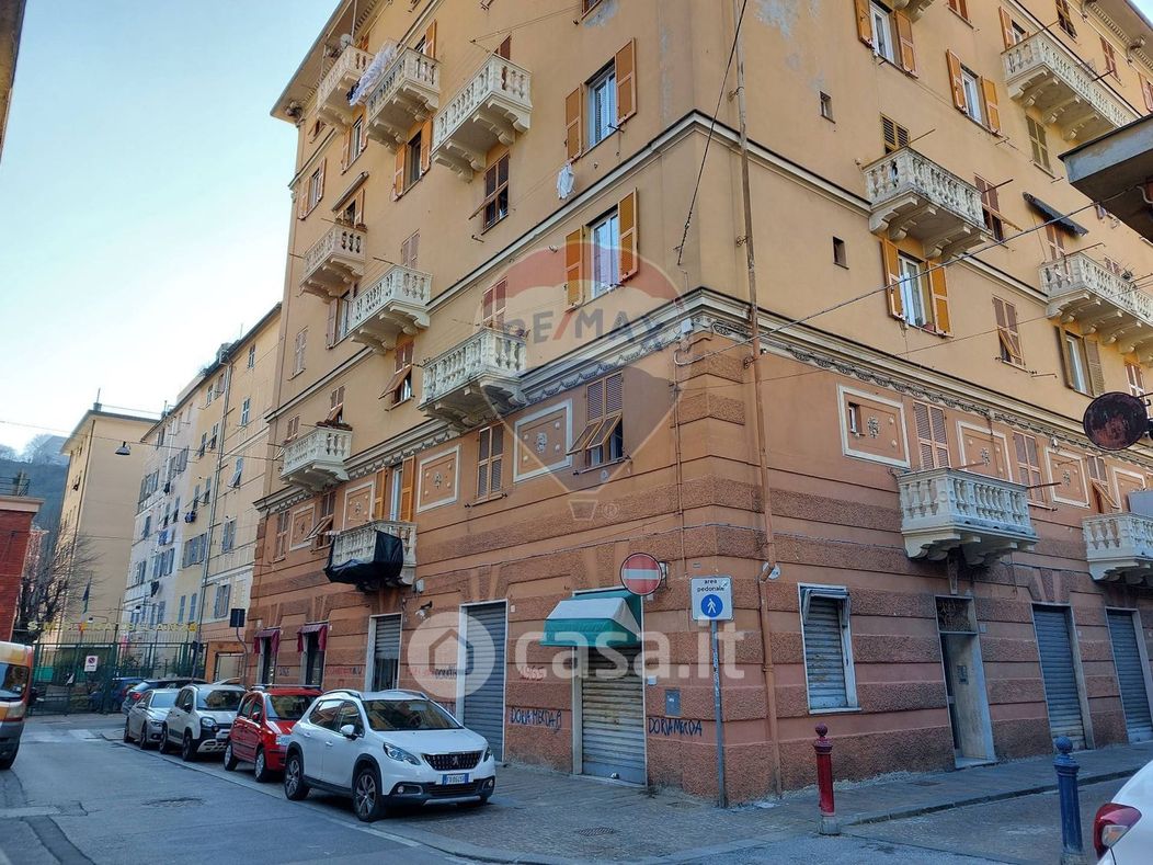 Appartamento in Vendita in Via Benedetto Castiglione 5 a Genova