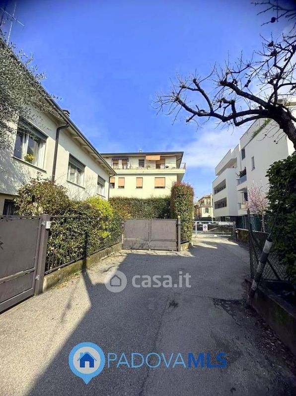 Appartamento in Vendita in Via Giovanni Canestrini 55 a Padova