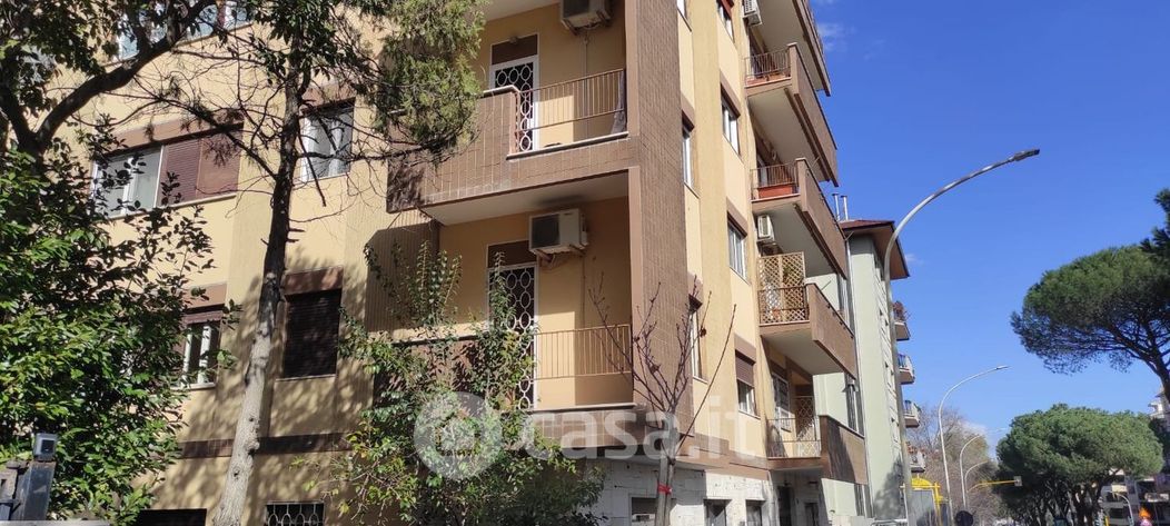 Appartamento in Vendita in Via Attilio Ambrosini 15 a Roma