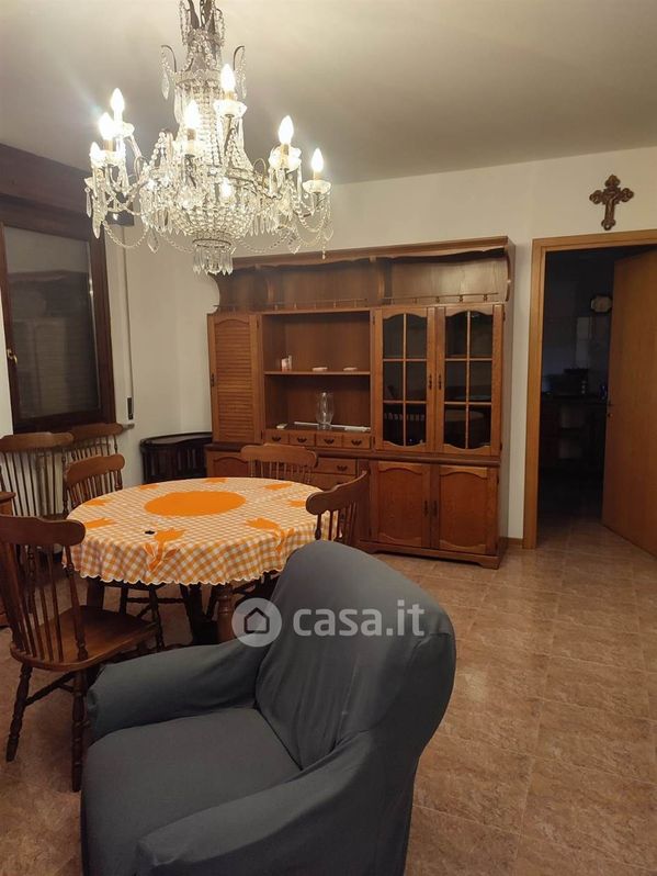 Appartamento in Affitto in a Monticelli d'Ongina