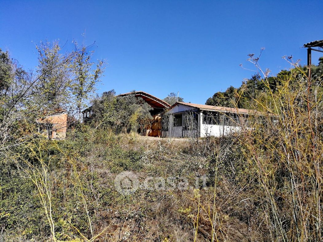 Rustico/Casale in Vendita in Via Comunale di Miemo a Montecatini Val di Cecina