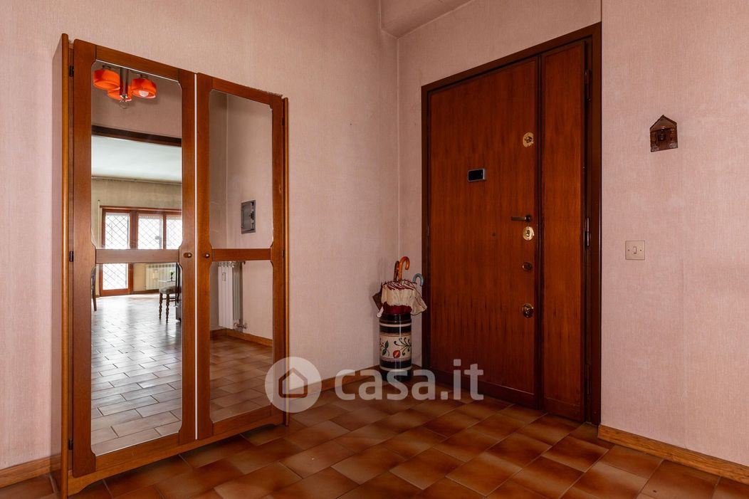 Appartamento in Vendita in Via Franco Bartoloni a Roma