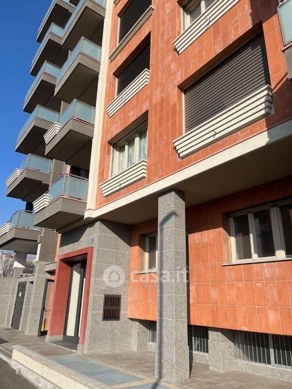 Appartamento in Vendita in Via Pietro Cossa a Torino