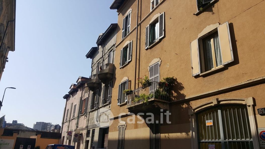 Appartamento in Affitto in Via Guido Guinizelli 5 a Milano