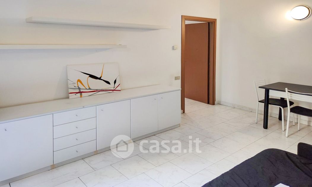 Appartamento in Affitto in Viale Abruzzi 28 a Milano