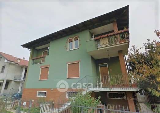 Casa Bi/Trifamiliare in Vendita in a Novara