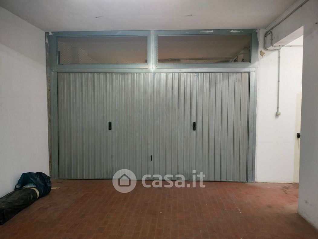 Garage/Posto auto in Vendita in Via Lorenzo Ghiglini a Genova