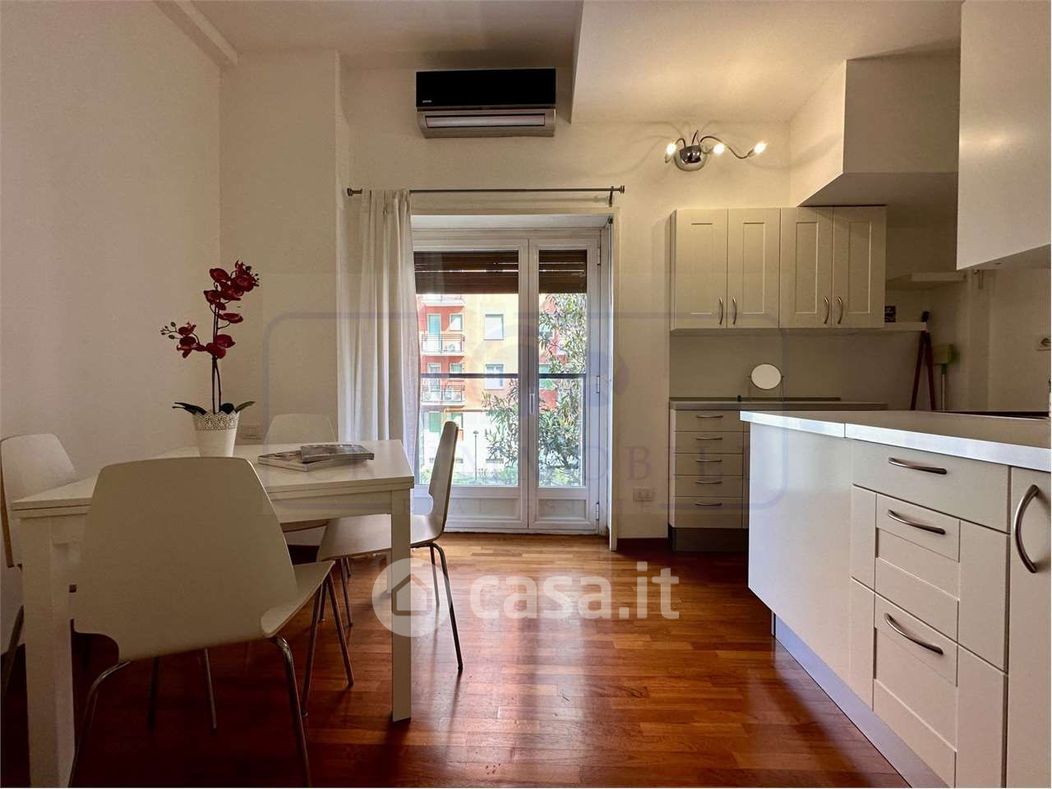 Appartamento in Affitto in Via Cenisio 76 a Milano